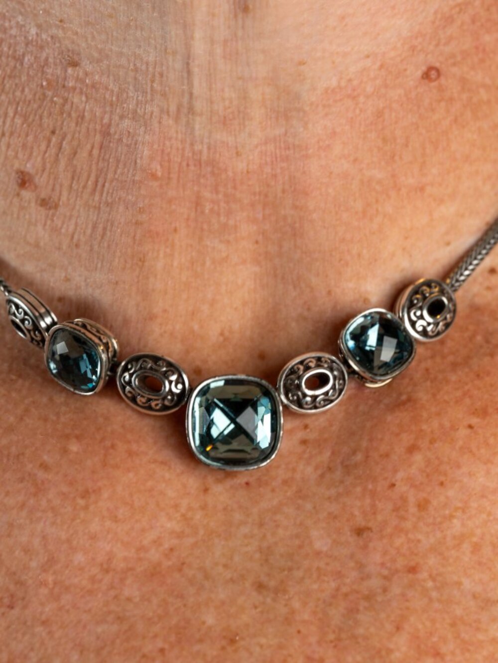 Brighton Teal Blue Crystal Necklace & Earrings Set Silver Tone - Picture 4 of 5